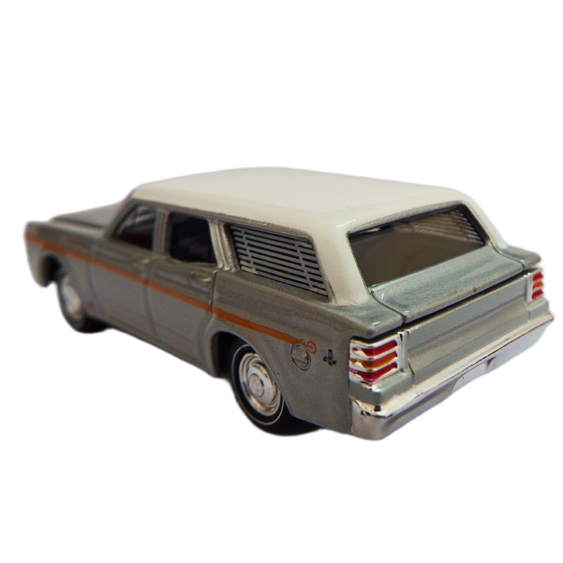 Model of a vintage station wagon on a white background