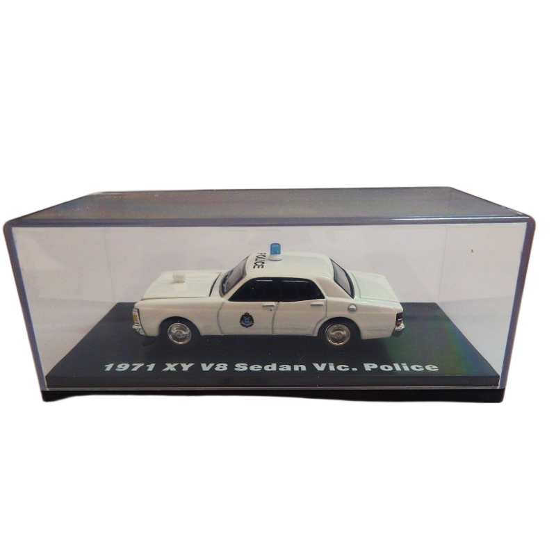Cooee Classic diecast Road ragers 1:64 car model white1971 XY V8 Sedan Vic Police  in clear acryiic box