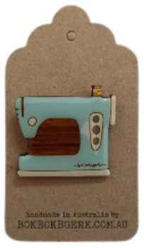 Sewing machine Bok Bok Bgerk Brooch