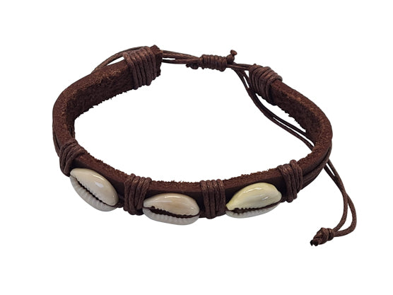 B184 Leather 3 Cowrie shells string highlight