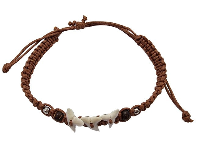 B205 Bracelet Tripple Shark Teeth