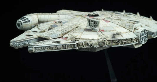 smal millenum falcon 1