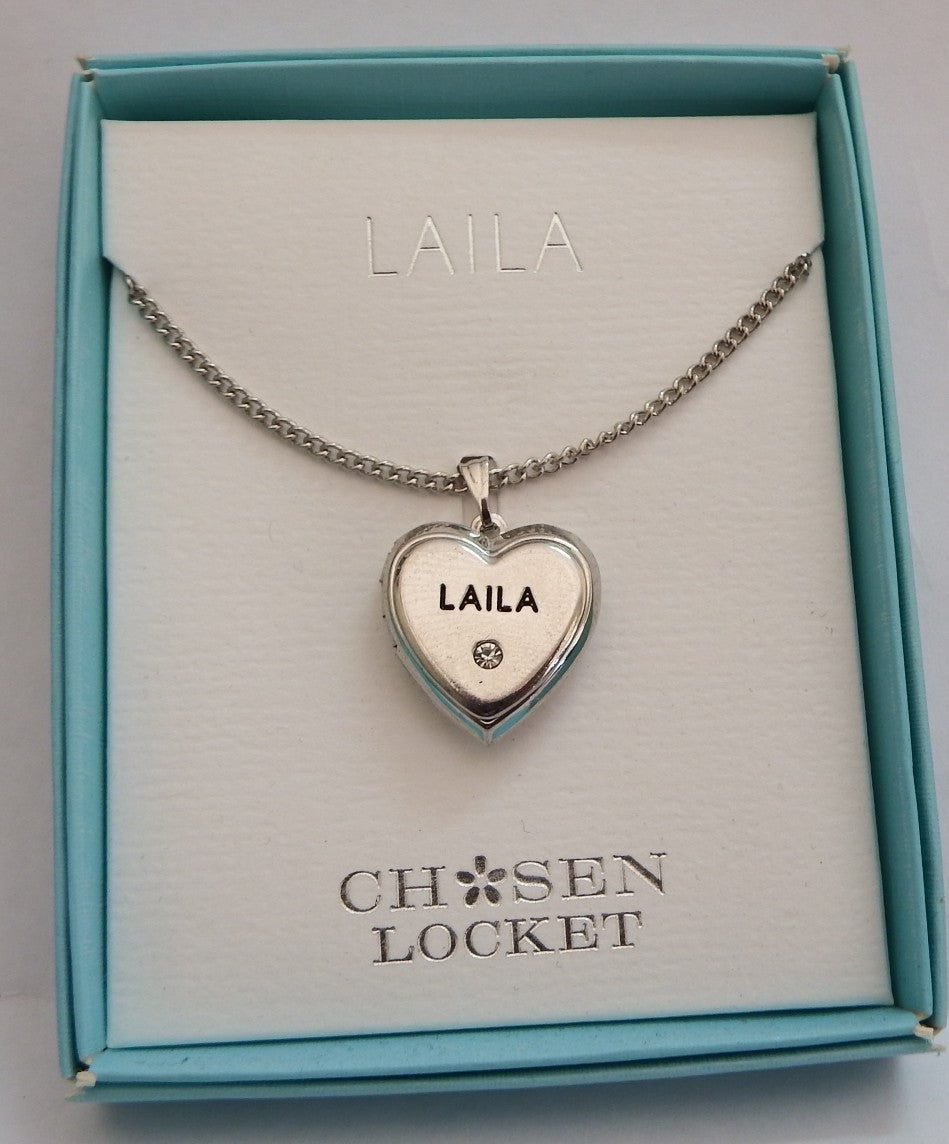 Laila Chosen Locket – GiftAffaire