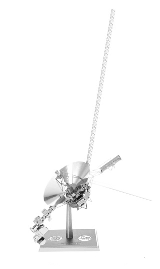 image Metal earth Voyager Spacecraft Model kit